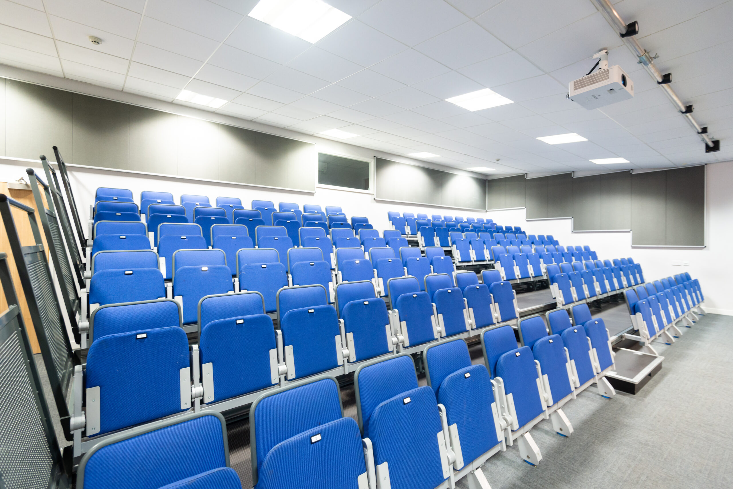 Facilities-Lecture-Theatre-Richard-Tymon-34-scaled.jpg